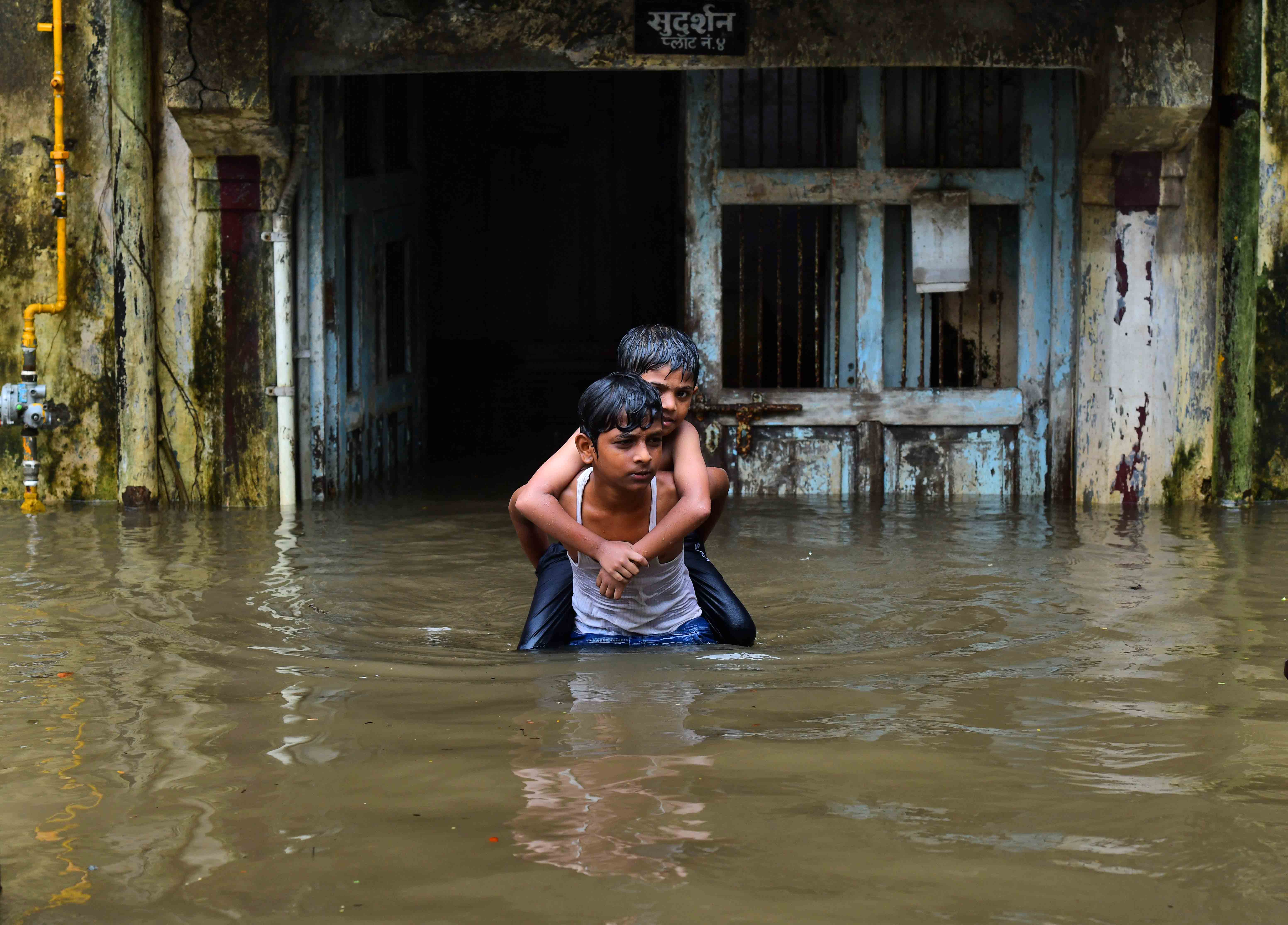 chasing the monsoon no ordinary world chasing the monsoon no ordinary world