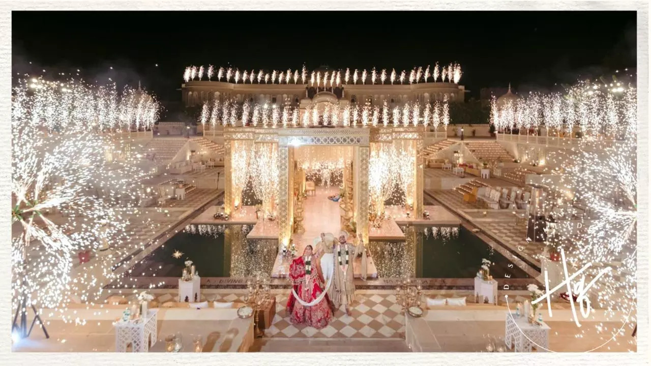 Wedding mandap (Credit: Kinjal Adodra, Creative Director &amp; Founder, Design HQ)