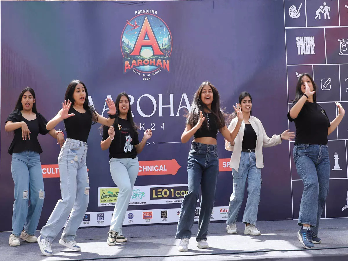 Students performing at the cultural and sports fest &#39;Aarohan&#39; in Jaipur