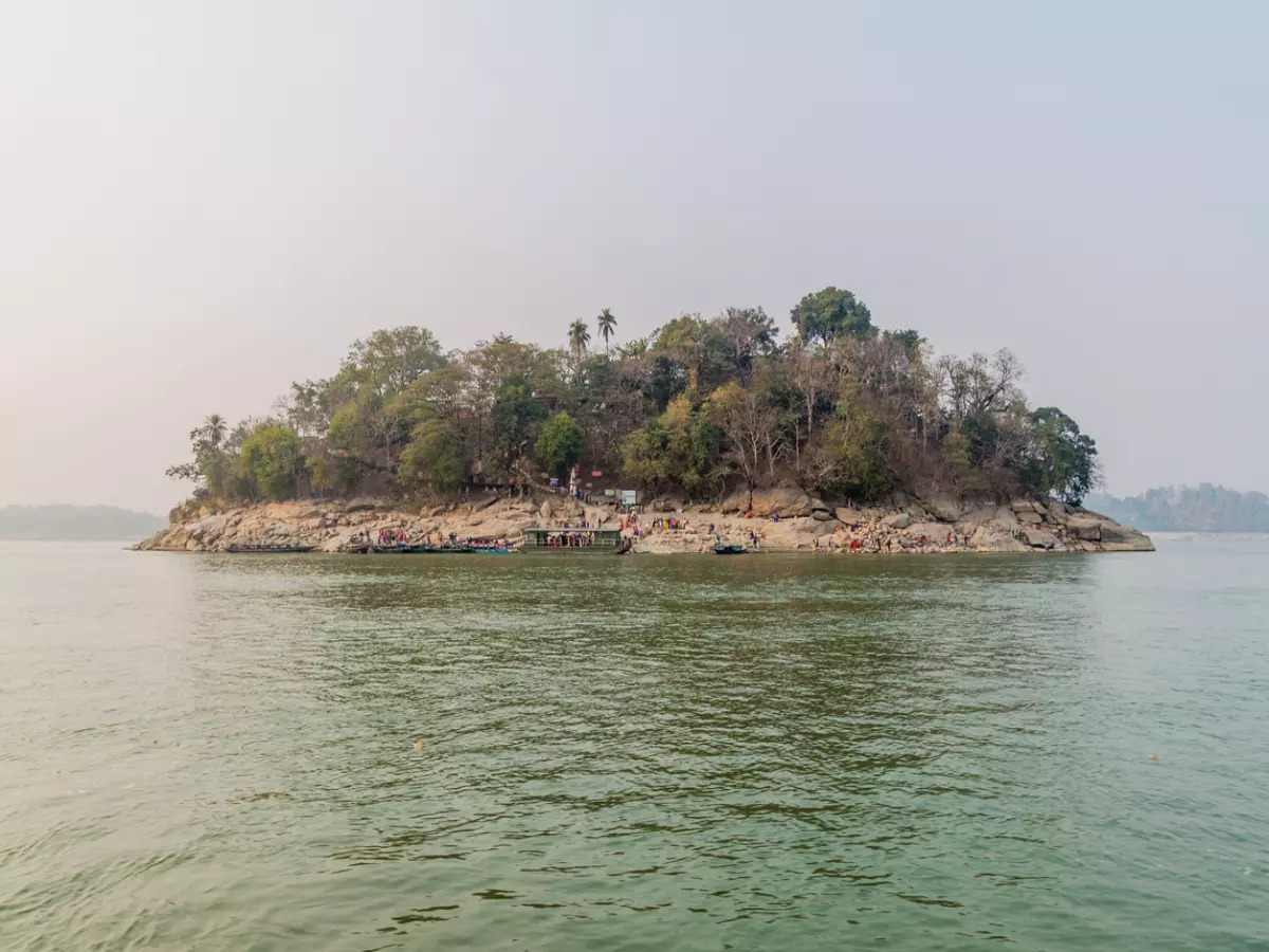 Umananda: The world's smallest inhabited river island | TimesTravel