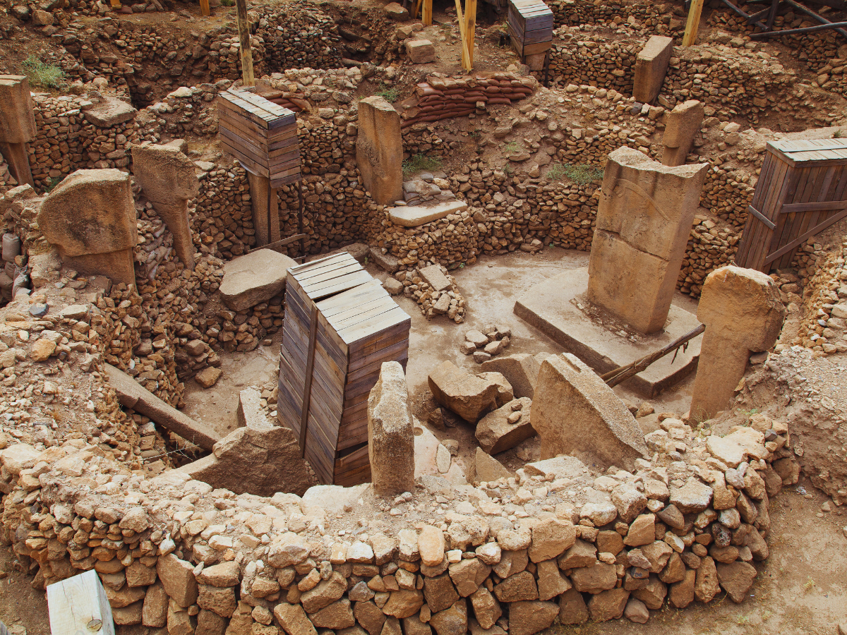 World's oldest calendar' discovered carved into 12000-year-old monument |  TimesTravel