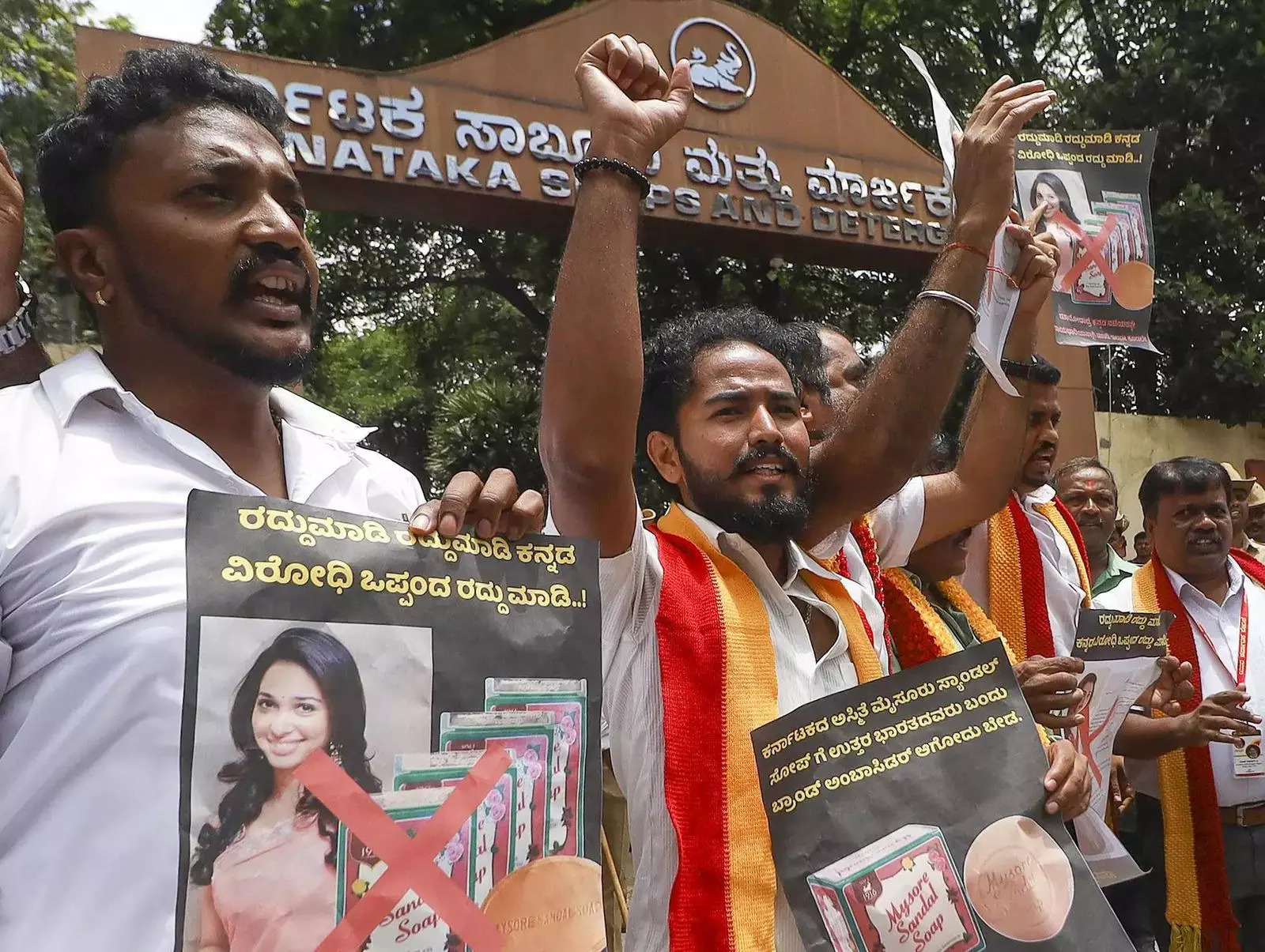 Bengaluru_ Kannada activists raise slogans during their protest against actor Ta... (1).