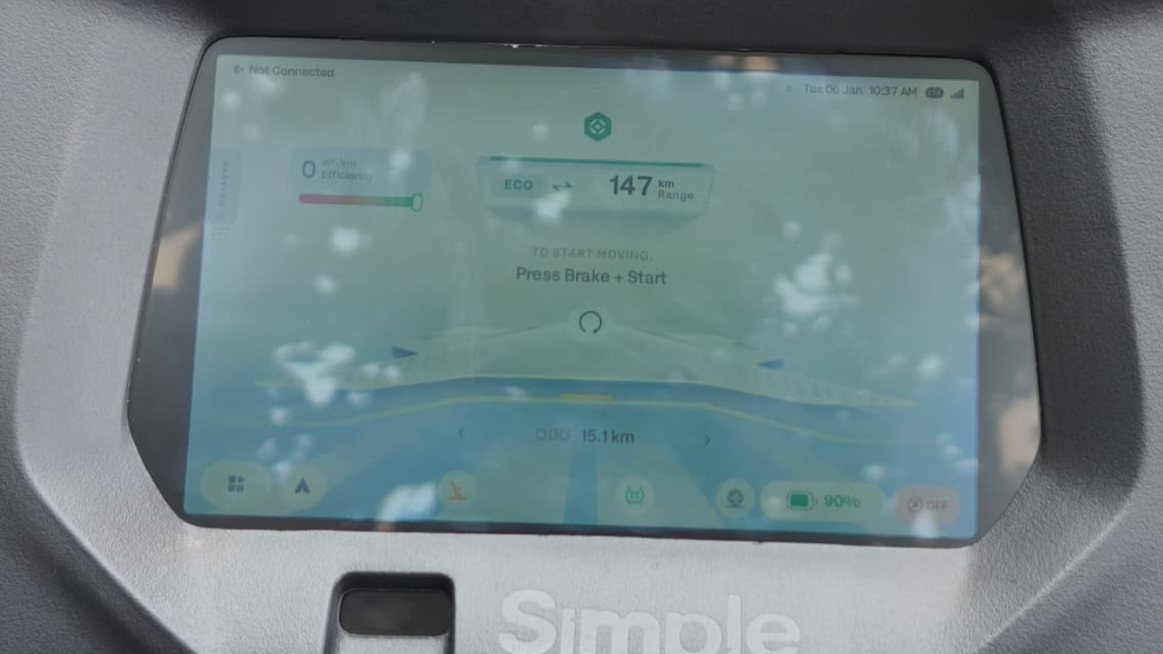 Gets 7.0-inch TFT display