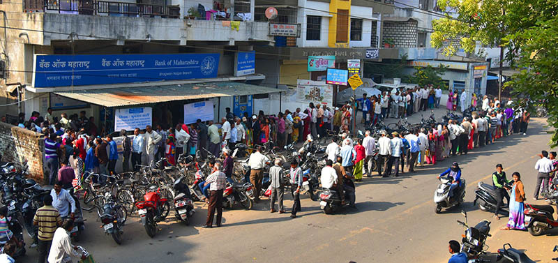 ATM snaking queue in Nagpur TOI