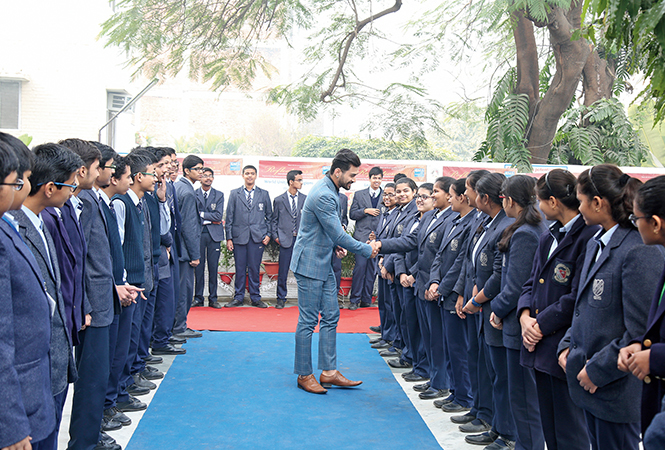 Jitesh meeting students at his school CMS, Mahanagar, third branch, which he visited on Wednesday morning (BCCL/ Aditya Yadav)