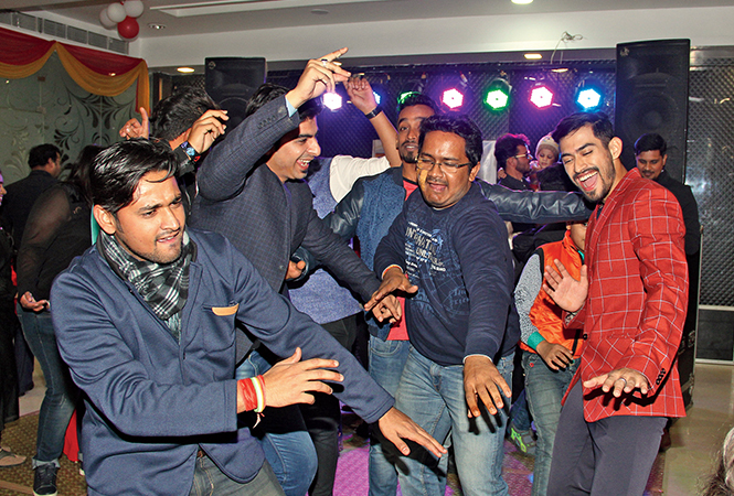 Jitesh and his friends, some who came from Delhi, celebrated his victory by dancing till late at night (BCCL/ Aditya Yadav)