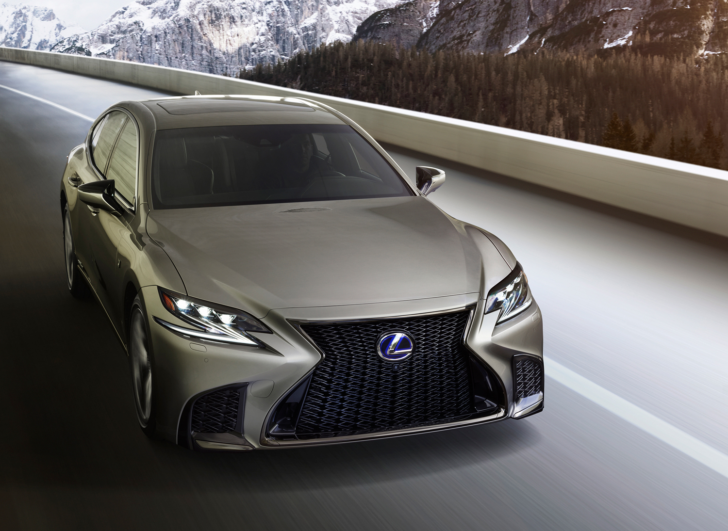 Lexus’ flagship LS500H arrives in India with a bang - Times of India