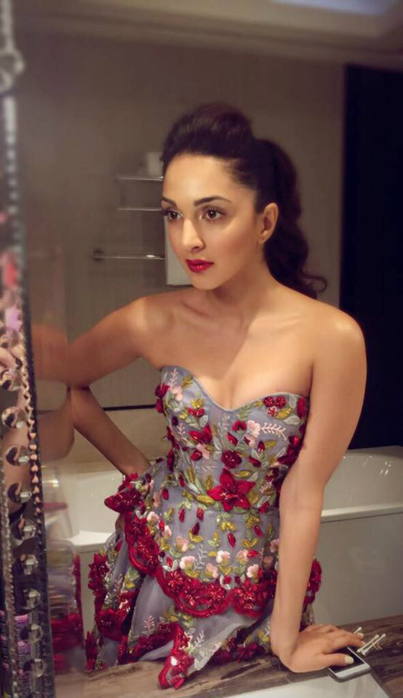 Kiara Advani walks out of the Gym and fans go gaga - PHOTOS INSIDE