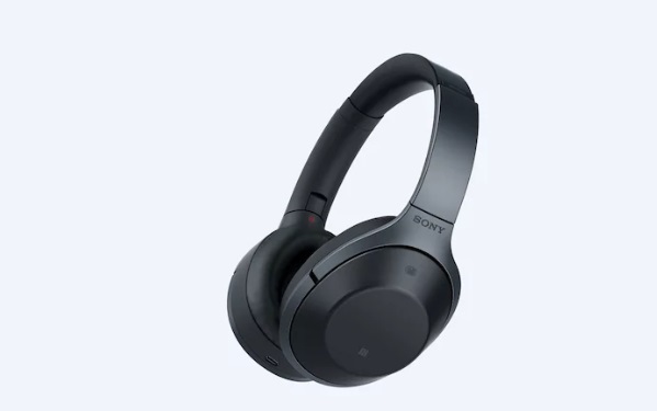   Sony MDR-1000X 