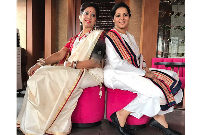 Dr Namita Jain (L) dressed as Paro and Akansha Sablawat dressed as Devdas