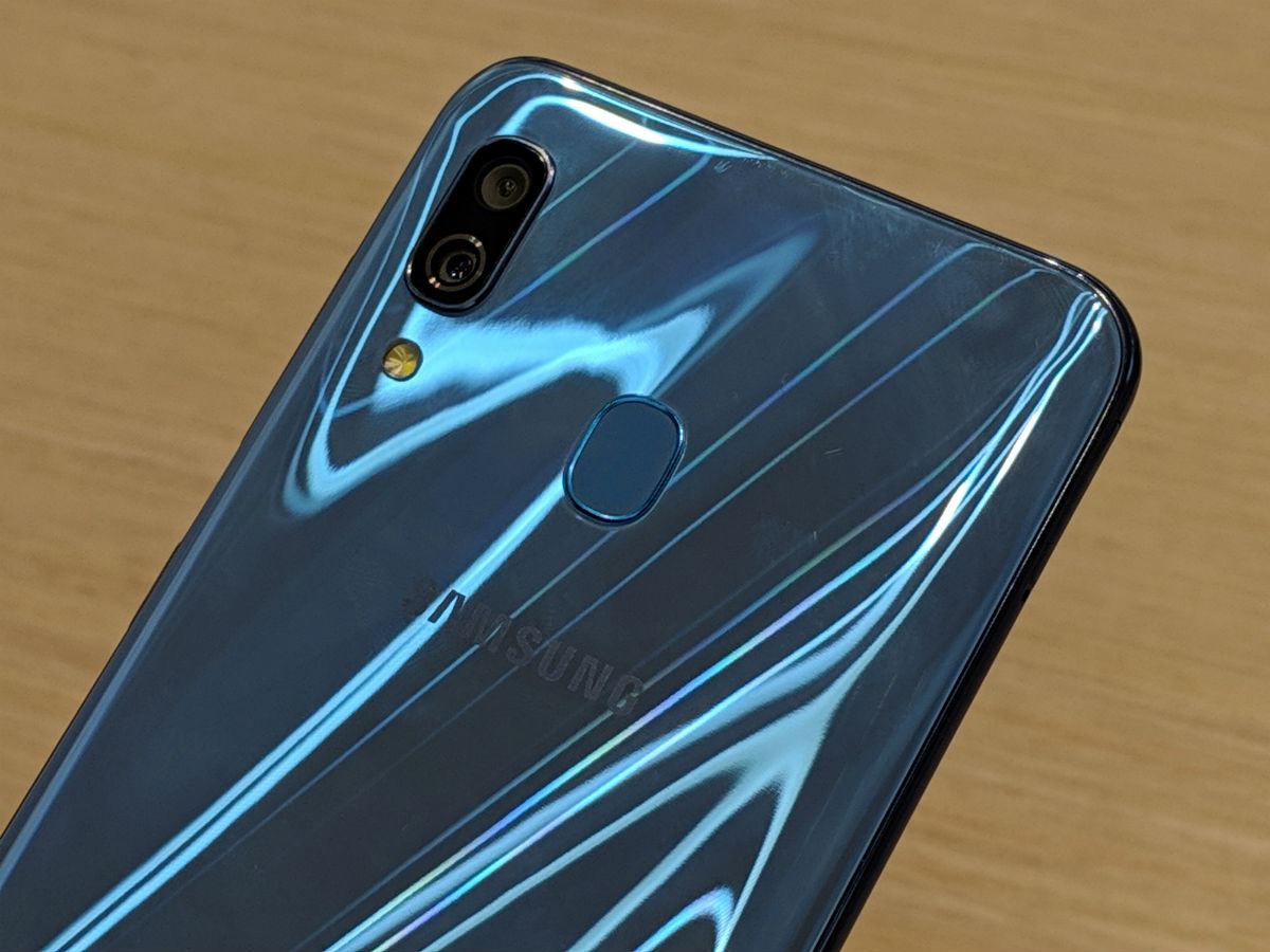 Samsung Galaxy A30 Samsung Galaxy A30 First Impressions Gadgets Now