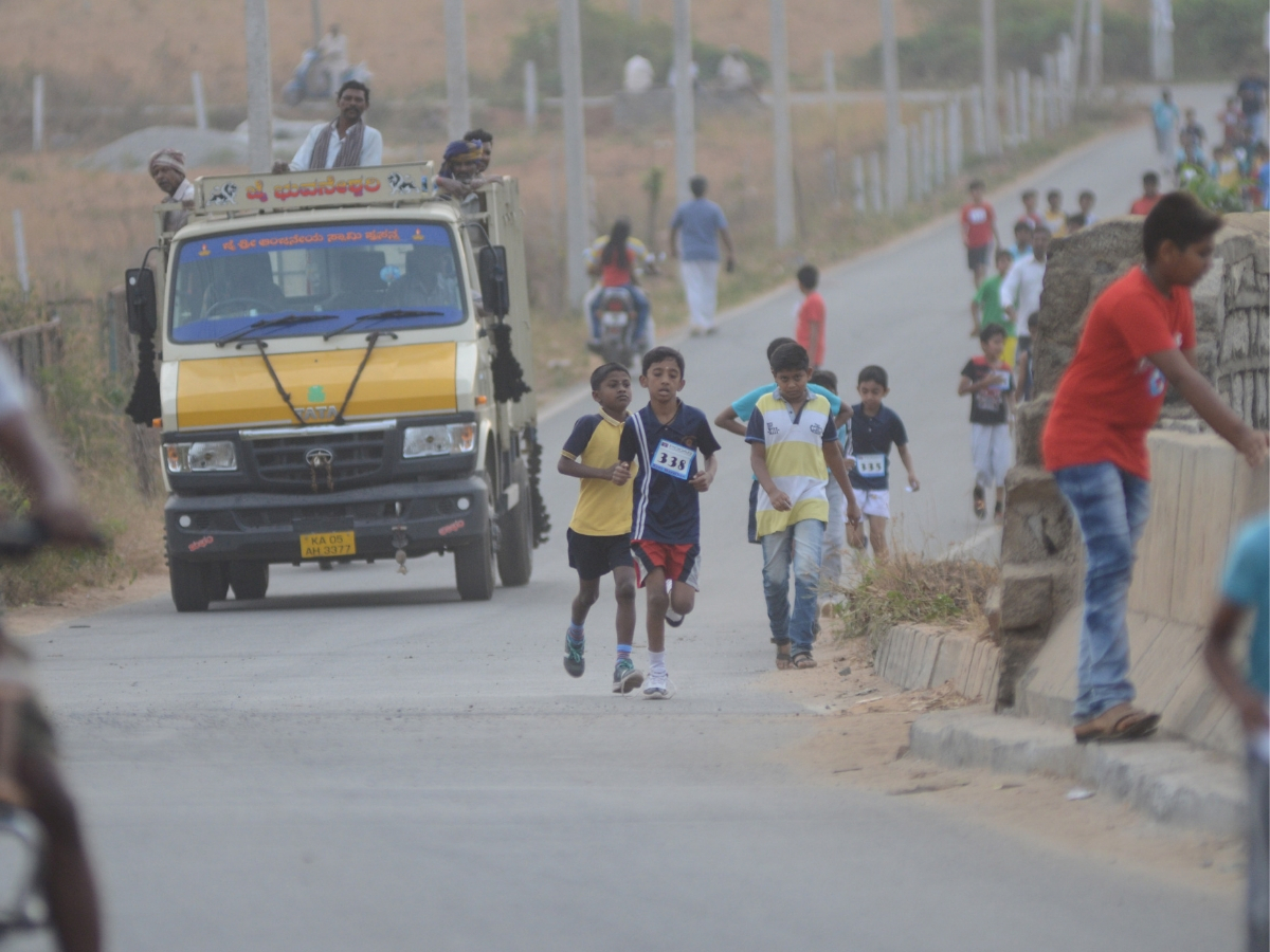 No drinking water was available for the exhausted participants. Photo by Anantha Subramanyam K/MMCL