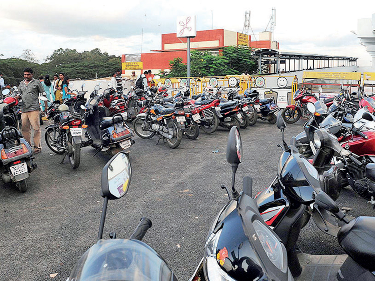 Currently, out of the 42 metro stations, nine locations on the Purple line (East West corridor) and 12 locations on the Green line (North South corridor) have two-wheeler parking while, four wheeler parking is available at seven locations on the Purple line and 10 locations on the Green line