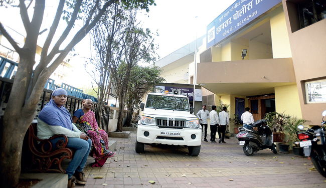 Laxmi and Anjali Mayavanshi at their makeshift home for the last few days; they say many cops cited an inability to help out Laxmi and Anjali Mayavanshi at their makeshift home for the last few days; they say many cops cited an inability to help out