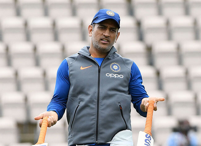 Dhoni