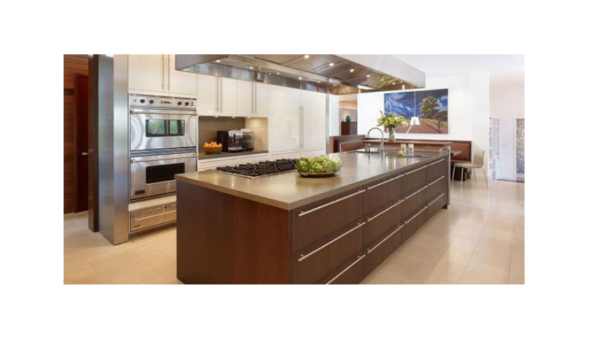 Inbuilt kitchen island as the main counter top