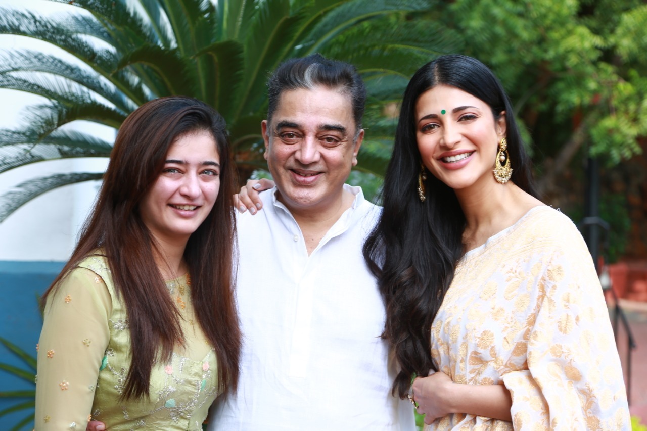 Kamal Hassan Birthday: Kamal Haasan celebrates 65th birthday with ...