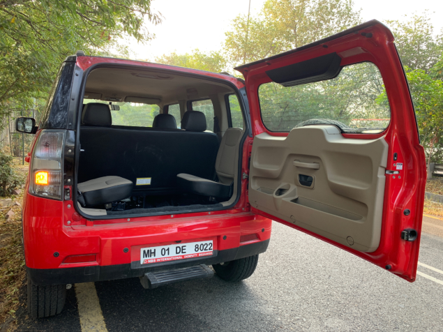 TUV 300 9