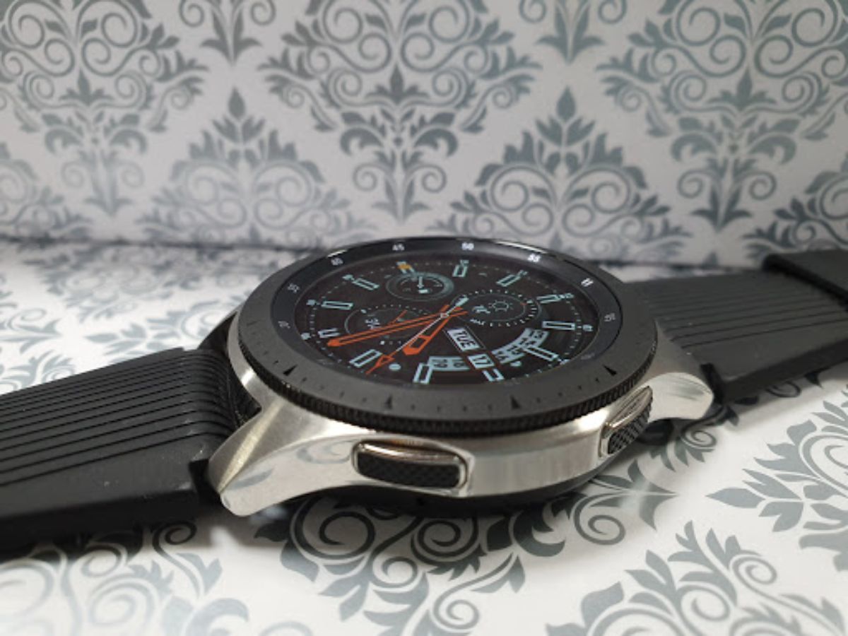 Samsung Galaxy Watch LTE variant review 