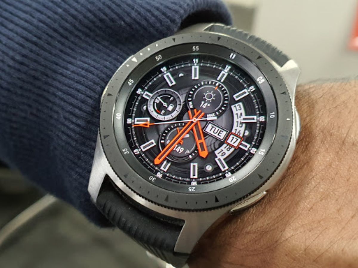 Samsung watch esim. Samsung Galaxy watch 4 46mm. Samsung Galaxy watch 4 46mm LTE. Samsung Galaxy watch 2018. Samsung Galaxy watch 46мм.