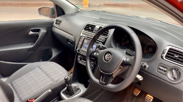 Volkswagen Polo Gt Tdi Review 19 Volkswagen Polo Gt Tdi Review Pocket Rocket Hatchback Times Of India