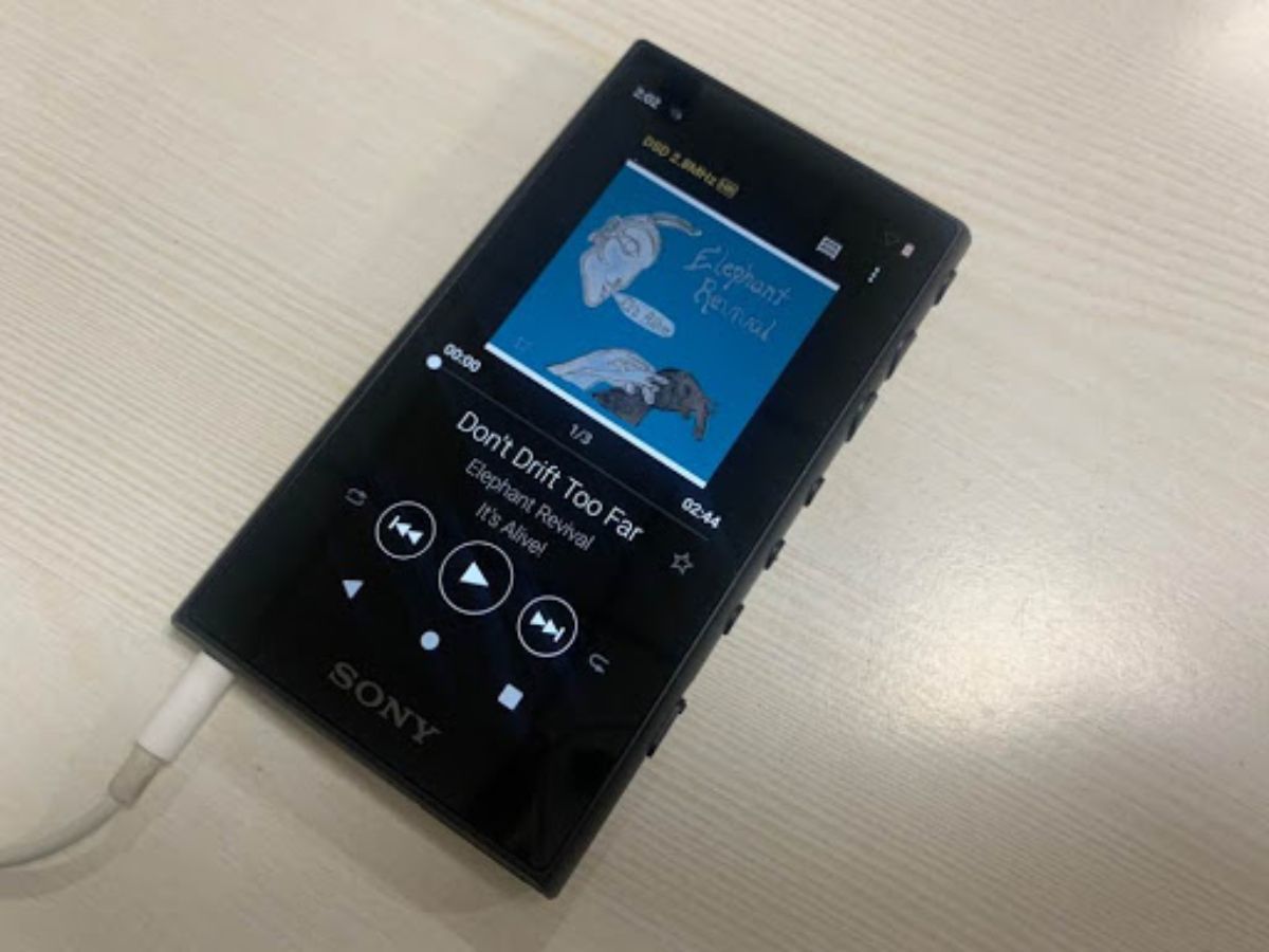 sony walkman NW-A105 review: Sony Walkman NW-A105 review: Time to go