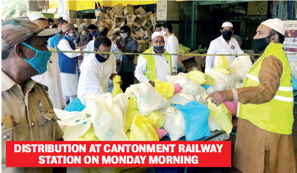In the morning they went to the railway stations to distribute the food