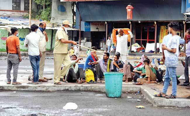 Migrants of all ages were sent away from the ST stand near Pune Junction. A scuffle broke out earlier over food, and MSRTC staff intervened