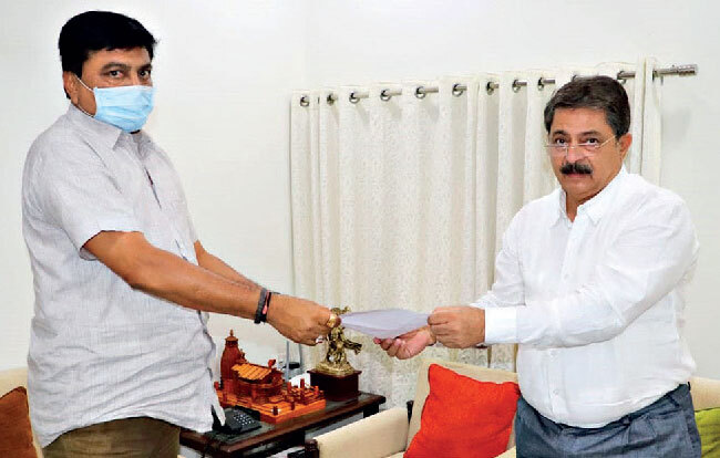 Karjan MLA Akshay Patel Resigns on Thursday