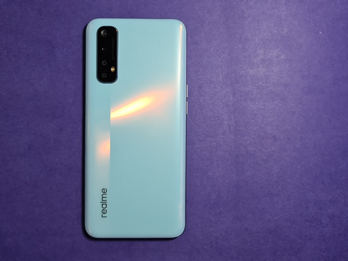 Realme 7 Review: Efficient and sufficient on a budget | Gadgets Now