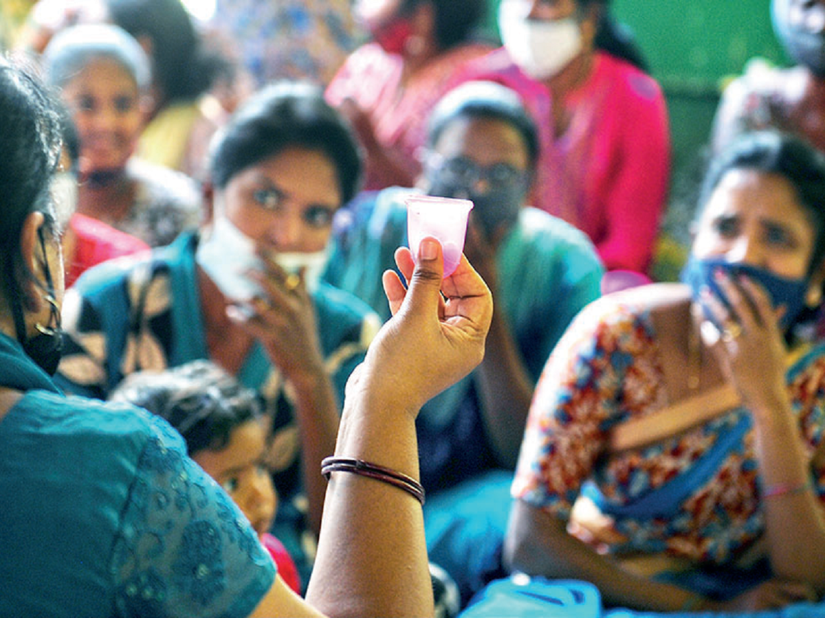 Plogging army conducts workshops in association with private companies, which provide them with the cups and eco-friendly pads; women get their doubts about menstrual cups cleared at a camp