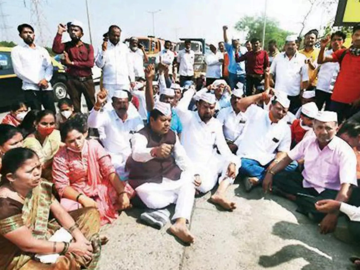A protest with held at Mankhurd as the strike entered its 14th day