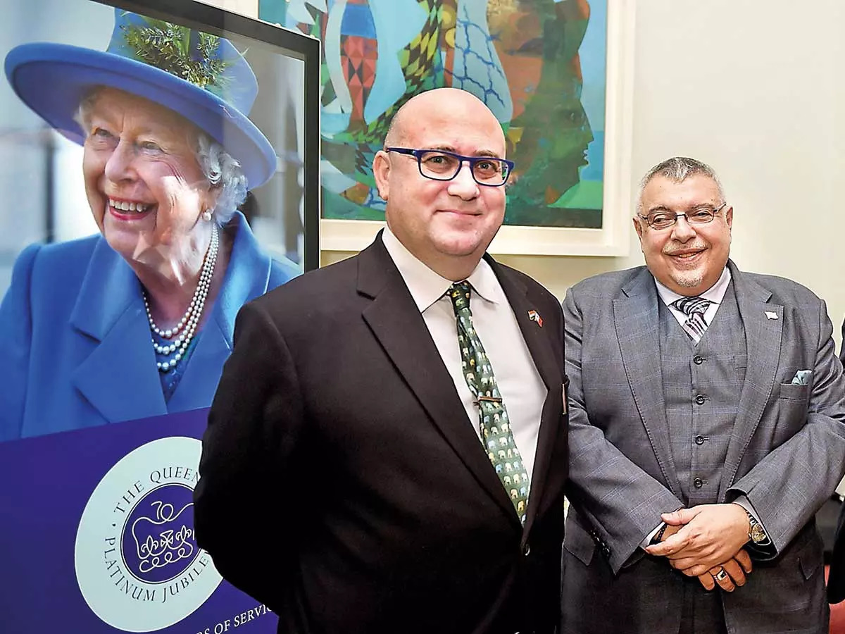 Rauben Gauci, High Commissioner of Malta, and Agis Loizou, High Commissioner of Cyprus