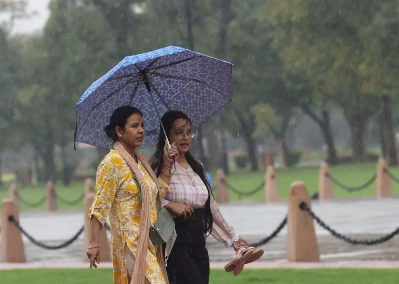 delhi rains.