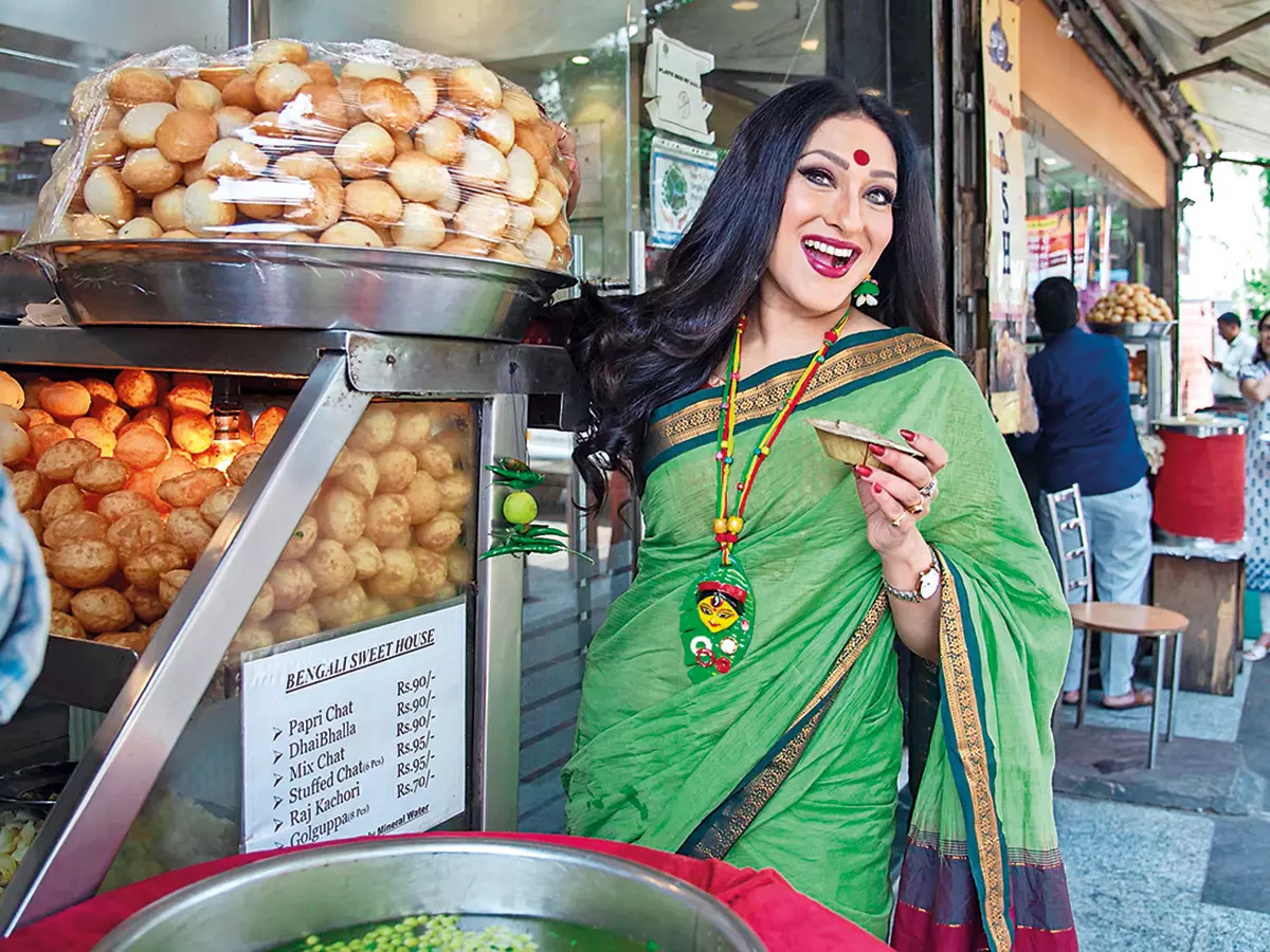 After sweets galore, Rituparna Sengupta decided to get a taste of Delhi’s khatta-meetha golgappas