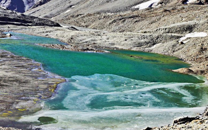 Winter’s here: Water bodies start freezing in higher reaches