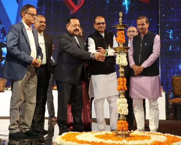 Science and technology minister Jitendra Singh and MP CM Shivraj Singh Chauhan at IISF in Bhopal