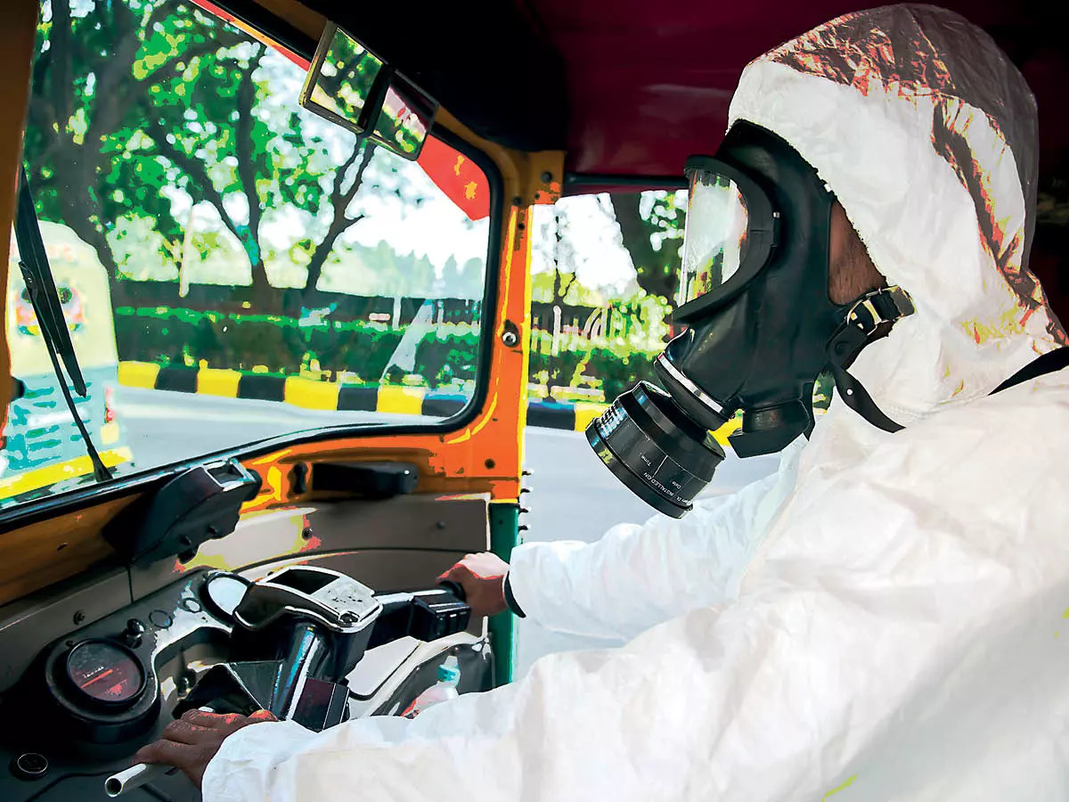 “We don’t want to move towards a Dilli where hazmat suits are the newest, forced fashion. Or where oxygen booths are a luxury to experience,” says Greenpeace India’s new campaign