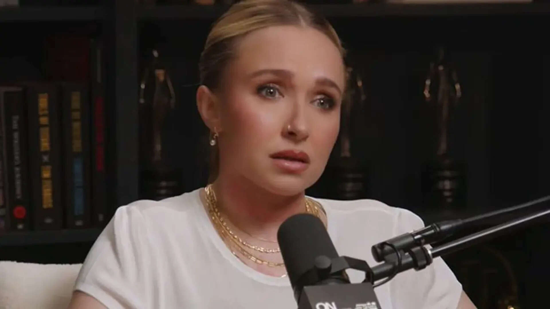 Hayden: 'I was put in bed with 'very famous' man'