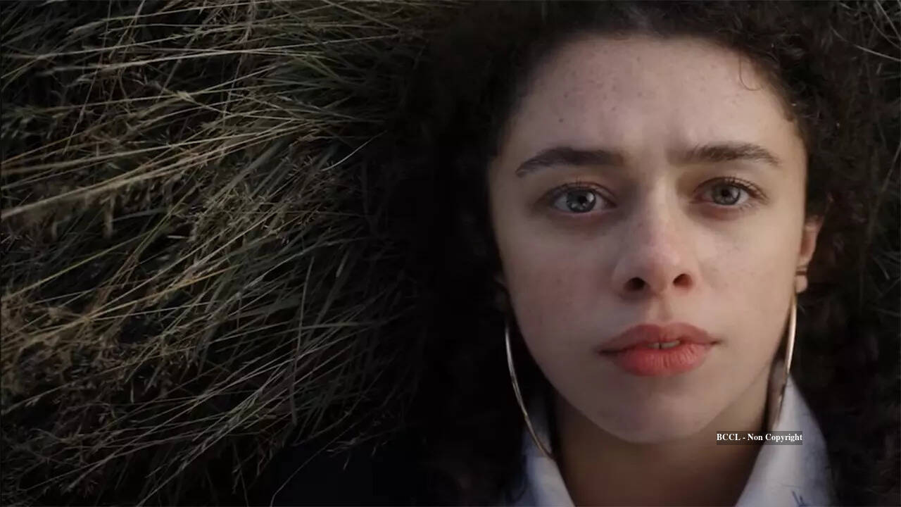 Red Rose Web Series: Review, Trailer, Star Cast, Songs, Actress Name ...
