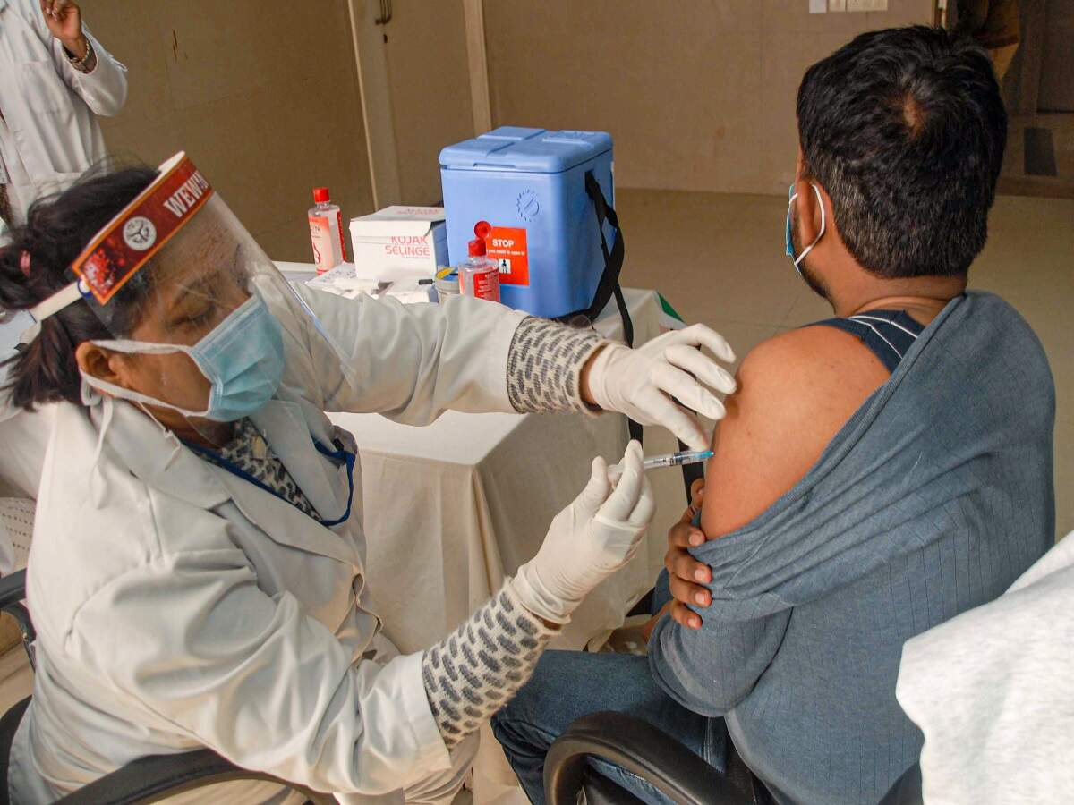 Coronavirus Vaccine Live Updates Johnson Johnson S Covid 19 Vaccine 66 Effective In Large Global Trial Watch the live stream of etv rajasthan for latest news on politics, health, education, bollywood and much more. coronavirus vaccine live updates