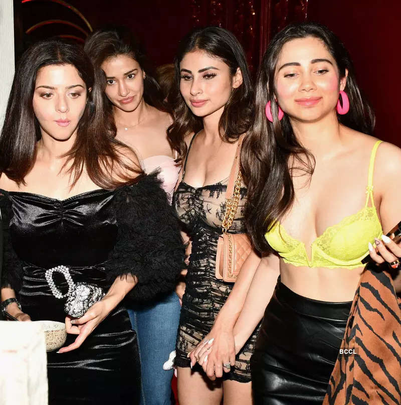 Disha Patani, Mouni Roy, Jacqueline Fernandez, Esha Gupta & other celebs stun at Anshul Garg's birthday party