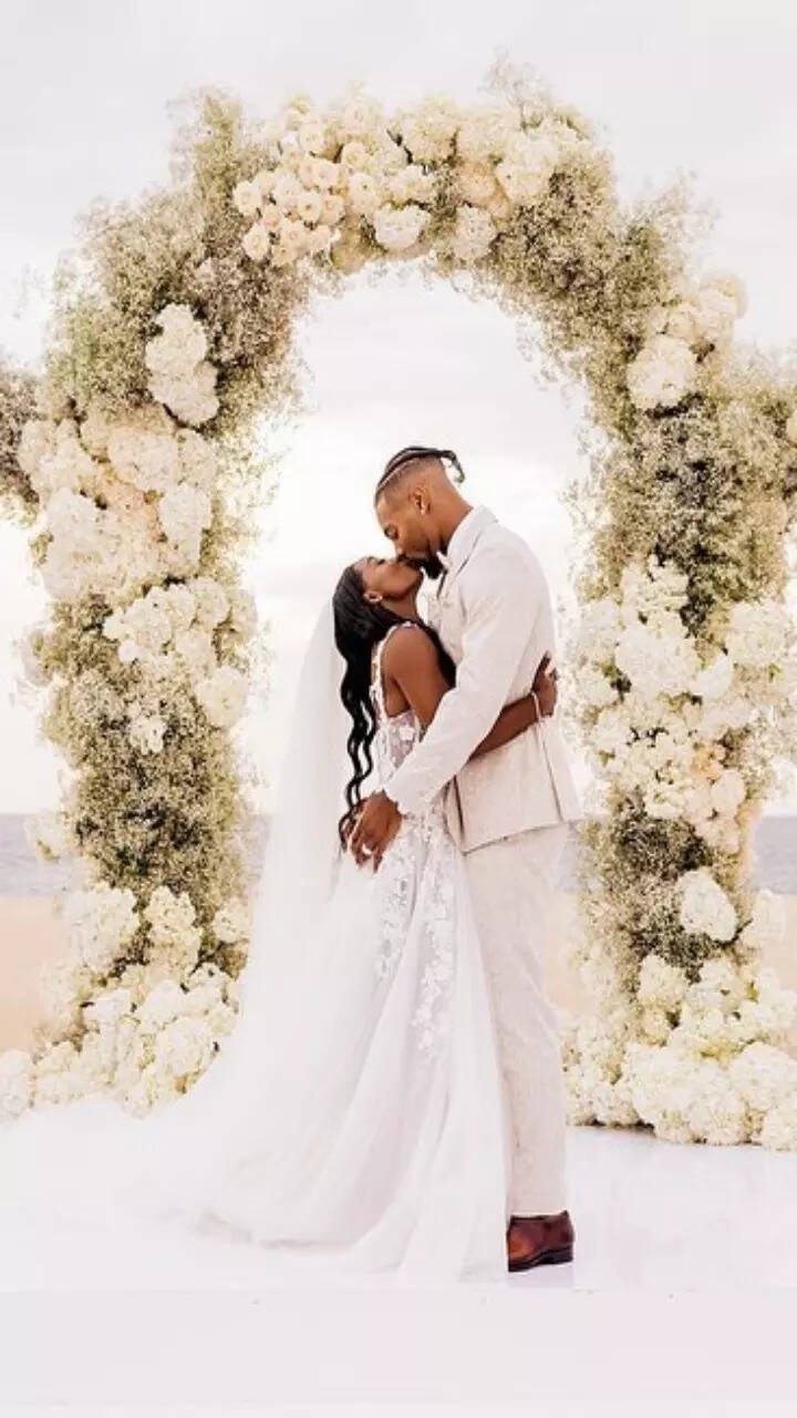 Simone Biles and Jonathan Owens say 'I do,' second time in Mexico wedding