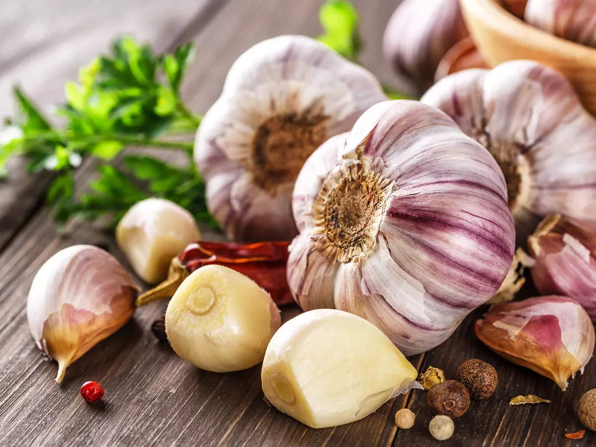 The Best Substitute for Fresh Garlic: We Tried 5 and Here's the