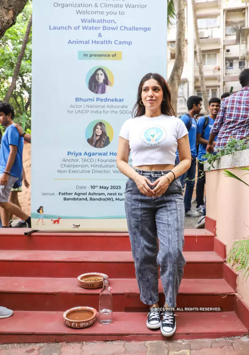 Bhumi Pednekar & Priya Agarwal Hebbar launch the water bowl challenge for stray animals
