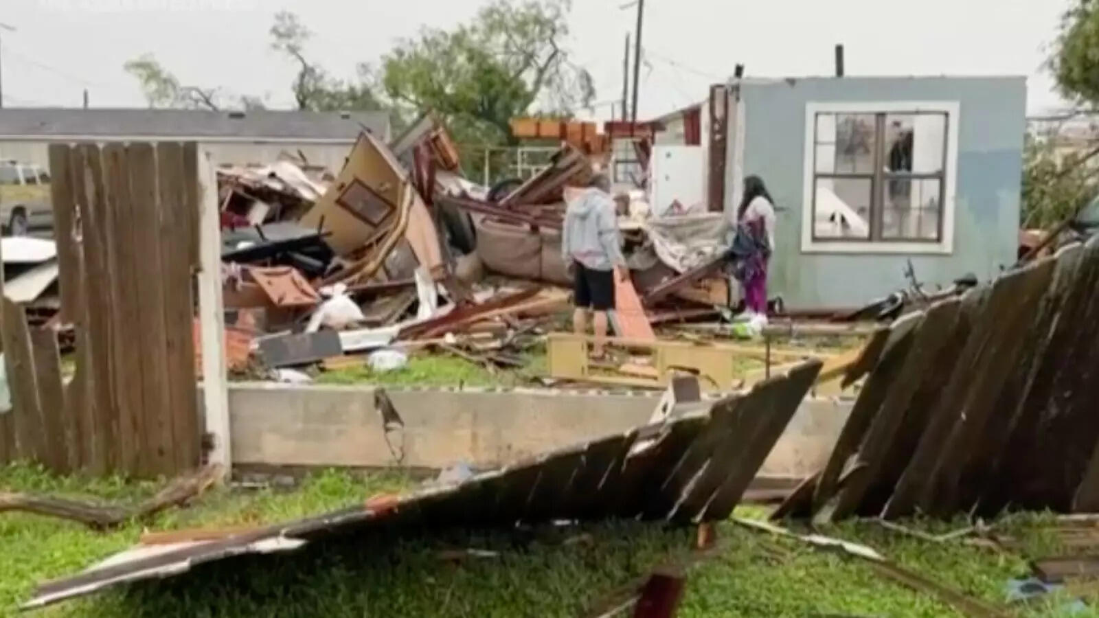 Southern Texas struck by deadly tornado