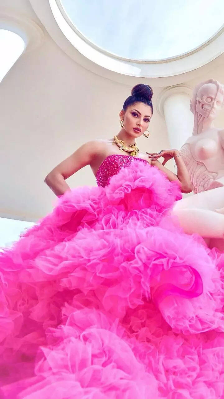 The show-stealing necklace  