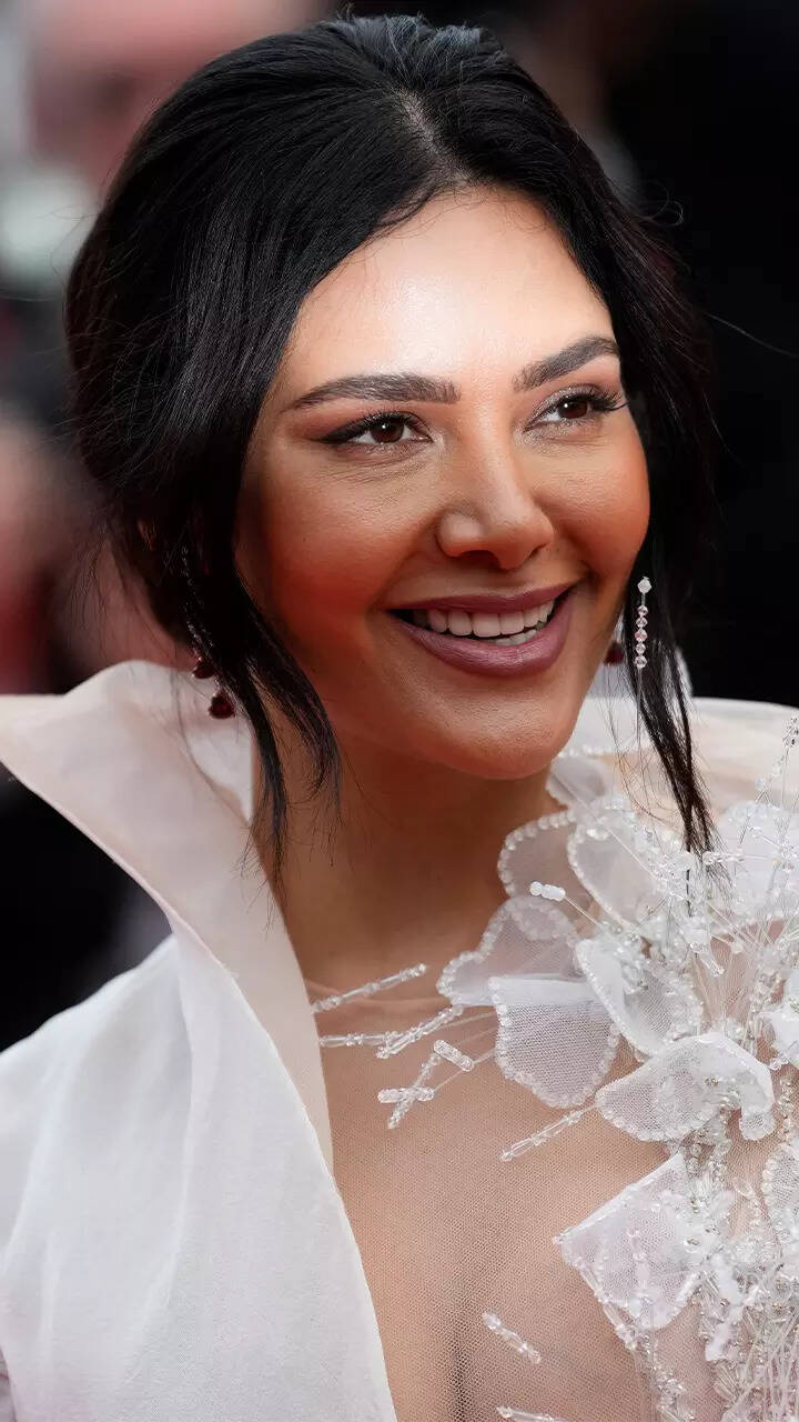 ​Attends opening ceremony​