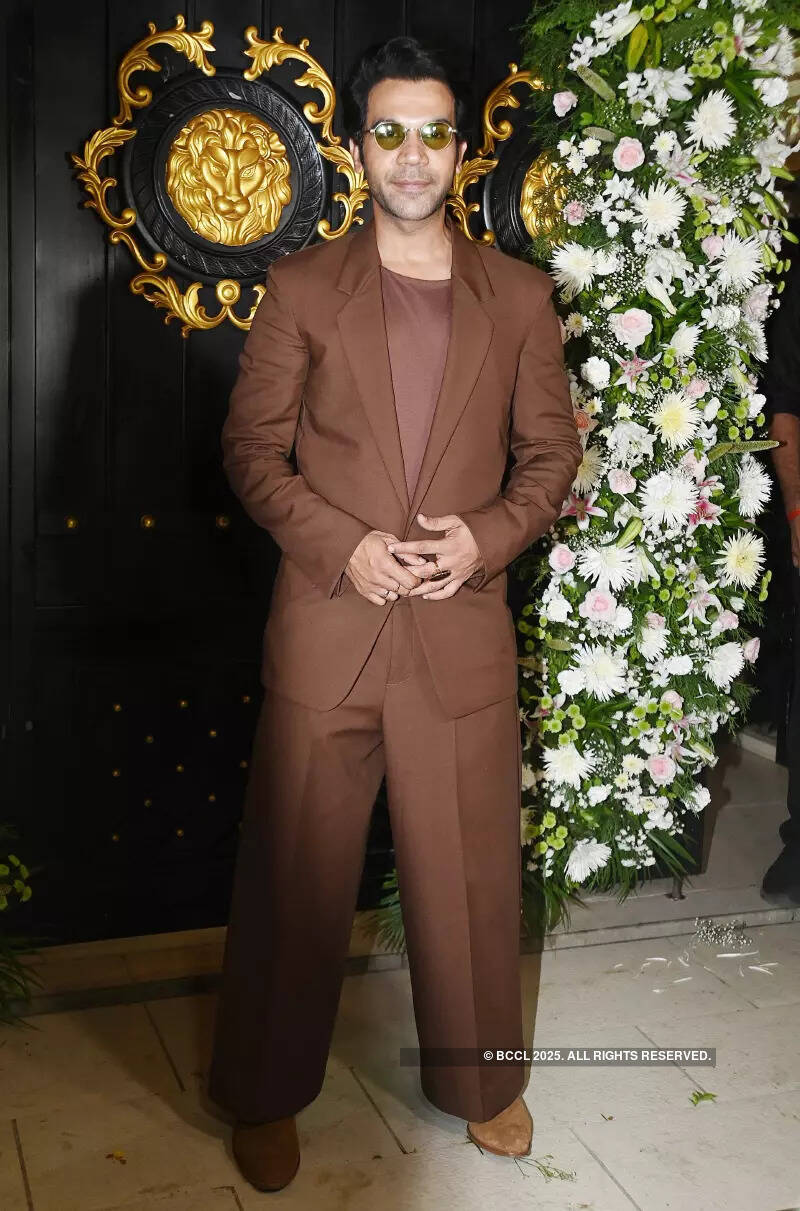 Rajkummar Rao, Sanya Malhotra, Aamna Sharif, Fatima Sana Shaikh & other celebs make heads turn at Ekta Kapoor&rsquo;s party