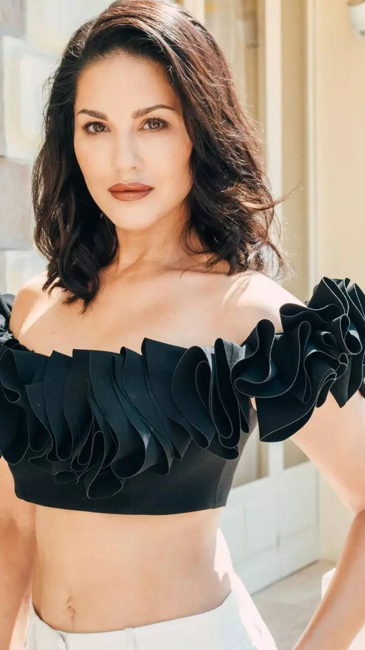 Sunny Leone's 2nd look at Cannes 
